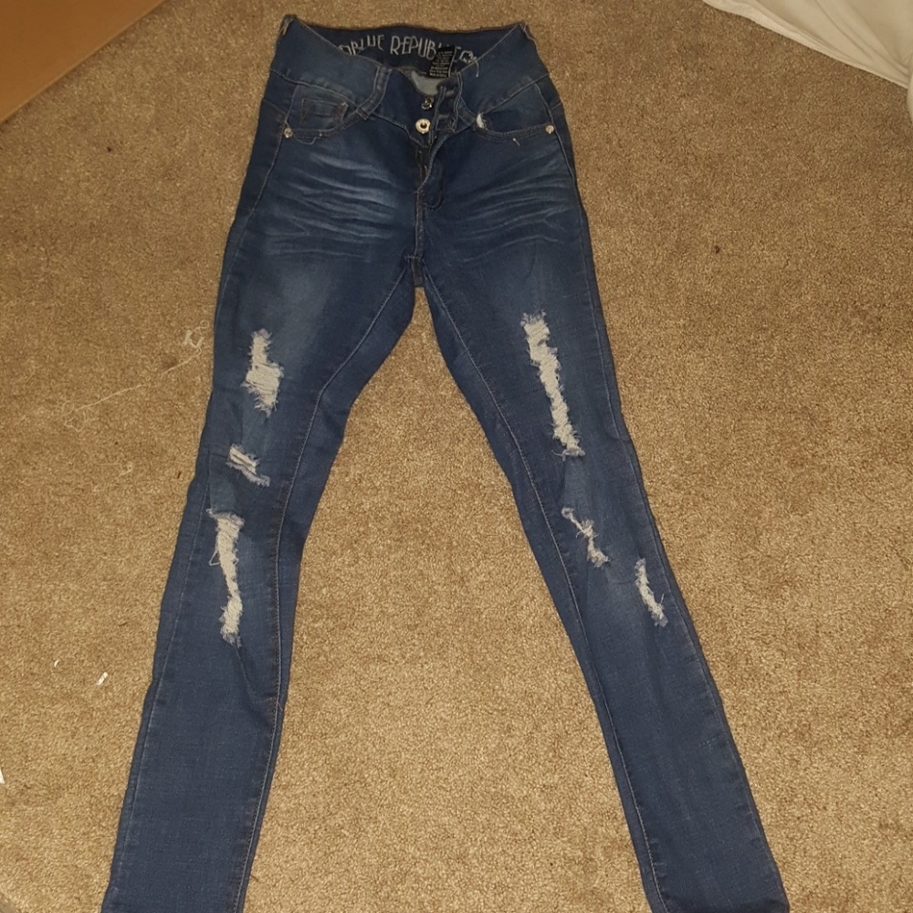 Ripped jeans